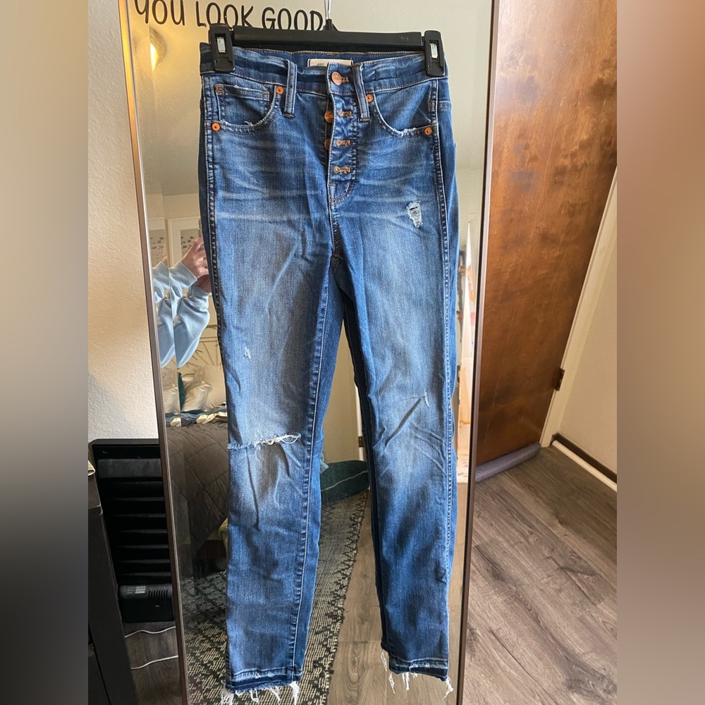 Madewell 10” high rise skinny Jean lightly destroyed with button fly closure
